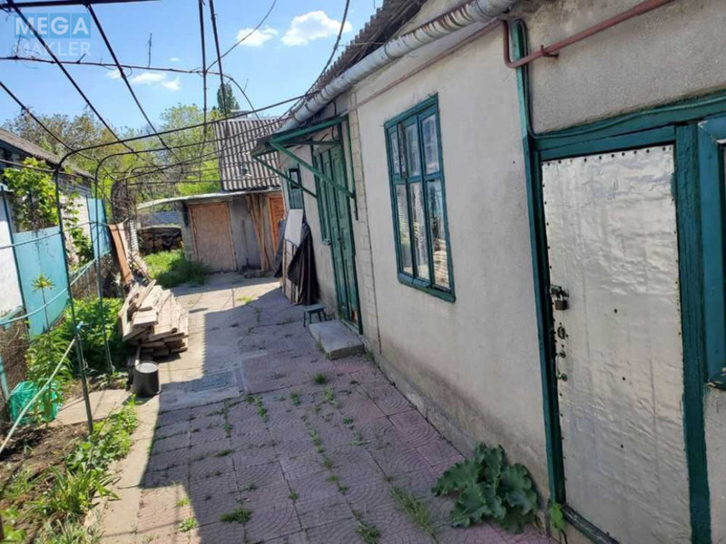 Продаж дома, 1 поверх, 61 кв.м, 3 кімнати, ділянка 10 соток, <a class="location-link" href="/odessa/" title="Недвижимость Одеса">Одеса</a>, <a class="location-link" href="/odessa/suvorovskij/" title="Недвижимость Суворовський район">Суворовський р-н</a>, Мичурина (изображение 3)
