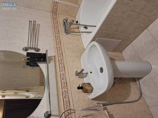 Оренда 2 кімнатної квартири, <a class="location-link" href="/kiev/" title="Недвижимость Київ">Київ</a>, <a class="location-link" href="/kiev/goloseevskij/" title="Недвижимость Голосіївський район">Голосіївський р-н</a>, Саксаганського вул., 85 (изображение 4)