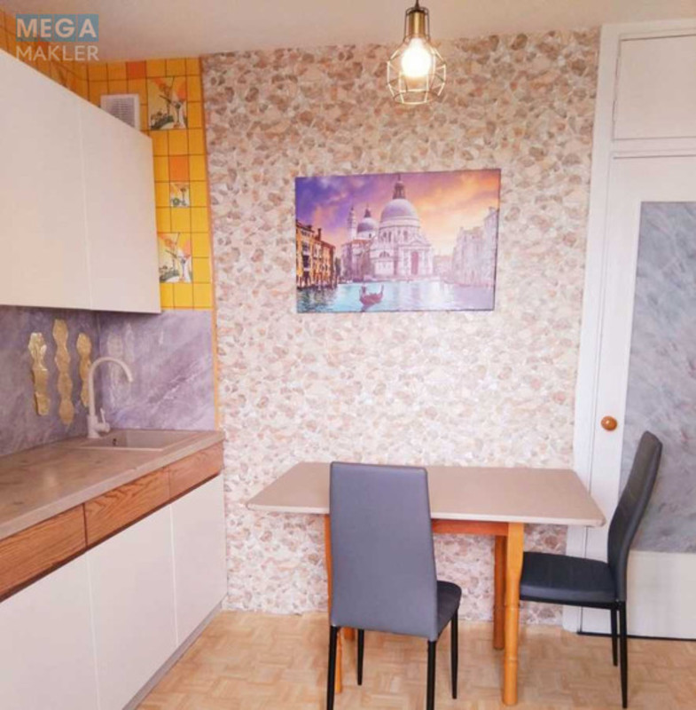 Оренда 1 кімнатної квартири, <a class="location-link" href="/kiev/" title="Недвижимость Київ">Київ</a>, <a class="location-link" href="/kiev/dneprovskij/" title="Недвижимость Дніпровський район">Дніпровський р-н</a>, Князя Романа Мстиславича ул., 4 (изображение 5)