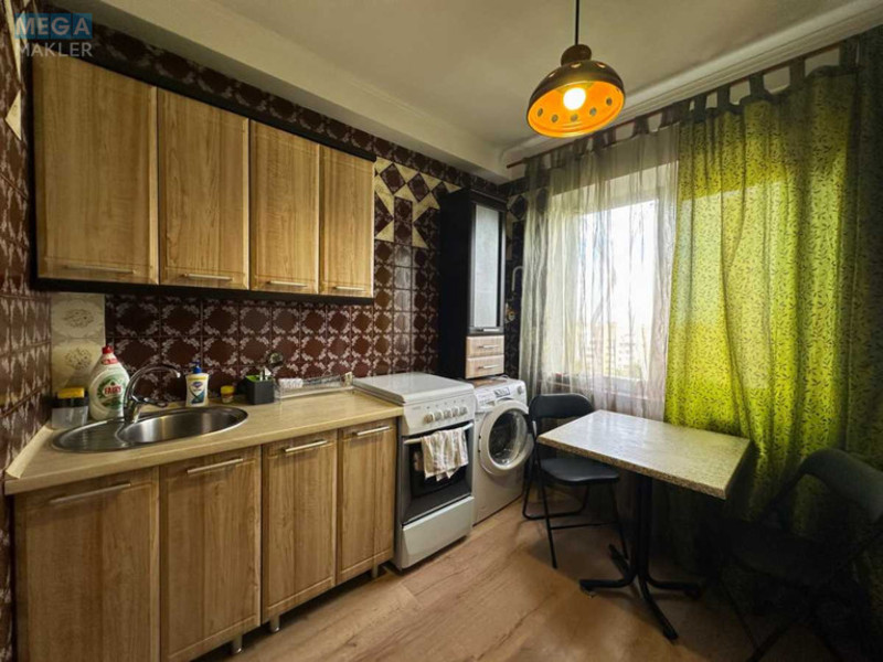 Оренда 3 кімнатної квартири, <a class="location-link" href="/kiev/" title="Недвижимость Київ">Київ</a>, <a class="location-link" href="/kiev/shevchenkovskij/" title="Недвижимость Шевченківський район">Шевченківський р-н</a>, Татарська вул., 36/5 (изображение 11)
