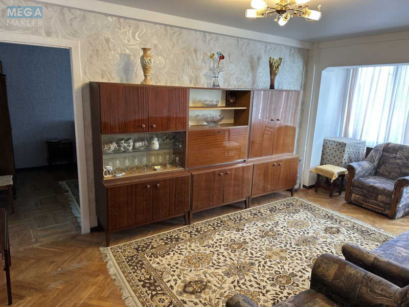 Оренда 3 кімнатної квартири, <a class="location-link" href="/kiev/" title="Недвижимость Київ">Київ</a>, <a class="location-link" href="/kiev/solomenskij/" title="Недвижимость Солом'янський район">Солом'янський р-н</a>, Волгоградська вул., 5 (изображение 2)
