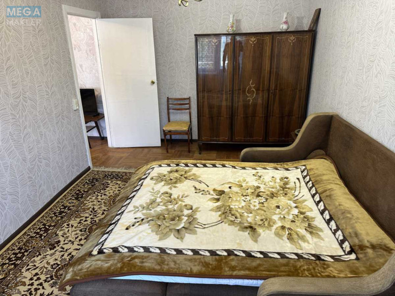 Оренда 3 кімнатної квартири, <a class="location-link" href="/kiev/" title="Недвижимость Київ">Київ</a>, <a class="location-link" href="/kiev/solomenskij/" title="Недвижимость Солом'янський район">Солом'янський р-н</a>, Волгоградська вул., 5 (изображение 8)