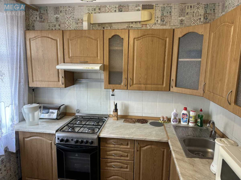 Оренда 3 кімнатної квартири, <a class="location-link" href="/kiev/" title="Недвижимость Київ">Київ</a>, <a class="location-link" href="/kiev/solomenskij/" title="Недвижимость Солом'янський район">Солом'янський р-н</a>, Волгоградська вул., 5 (изображение 14)