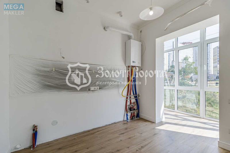 Продаж 2 кімнатної квартири (72/33/12), 1 пов. 3 пов. будинку, <a class="location-link" href="/kiev/" title="Недвижимость Київ">Київ</a>, <a class="location-link" href="/kiev/desnyanskij/" title="Недвижимость Деснянський район">Деснянський р-н</a>, Пожарського вул., 70 (изображение 6)