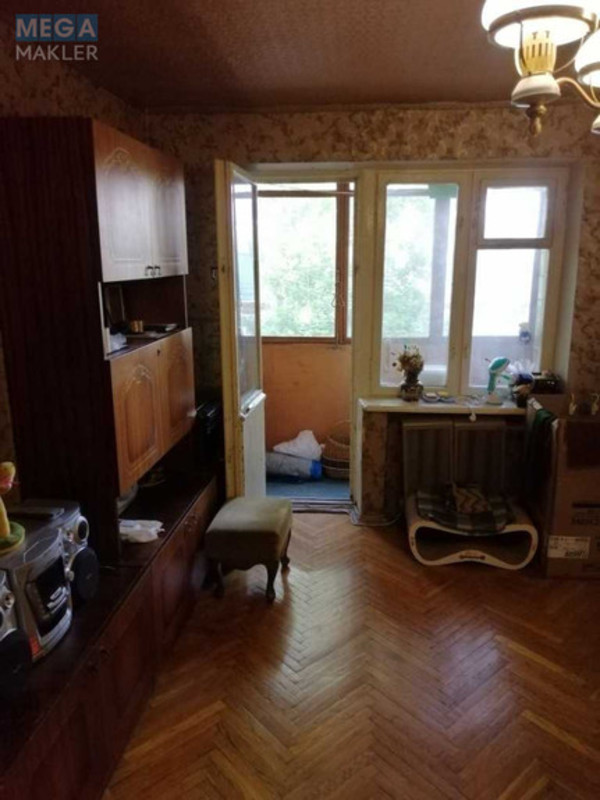 Продаж 3 кімнатної квартири (56,8/39,5/5,7), 2 пов. 5 пов. будинку, <a class="location-link" href="/kiev/" title="Недвижимость Київ">Київ</a>, <a class="location-link" href="/kiev/podolskij/" title="Недвижимость Подільський район">Подільський р-н</a>, Червонопільська вул., 16 (изображение 6)
