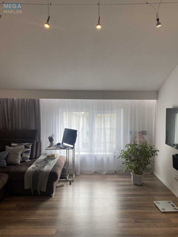 Продаж 1 кімнатної квартири (46,3/?/18,8), 7 пов. 7 пов. будинку, <a class="location-link" href="/kiev/" title="Недвижимость Київ">Київ</a>, <a class="location-link" href="/kiev/goloseevskij/" title="Недвижимость Голосіївський район">Голосіївський р-н</a>, Московський пров., 2б (изображение 20)
