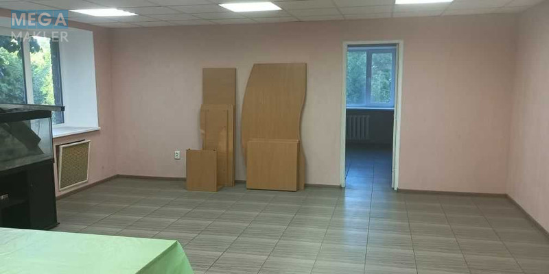 Продаж окремої будівлі/побудови, 257&nbsp;кв.м, <a class="location-link" href="/kiev/" title="Недвижимость Київ">Київ</a>, <a class="location-link" href="/kiev/svyatoshinskij/" title="Недвижимость Святошинський район">Святошинський р-н</a>, Гната Юри вул., 9 (изображение 7)