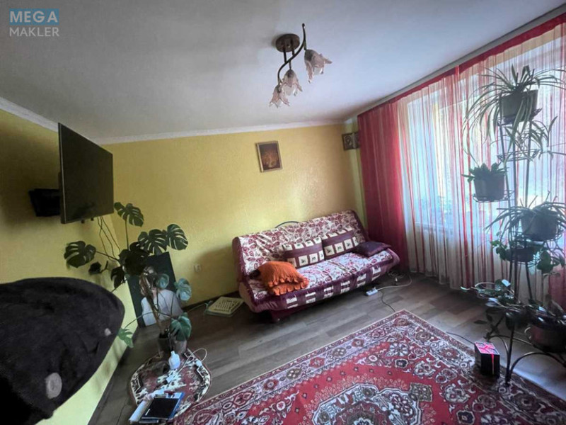 Продаж 2 кімнатної квартири (47,9/20/6,6), 1 пов. 5 пов. будинку, <a class="location-link" href="/rovno/" title="Недвижимость Рівне">Рівне</a>, Степана Бандери (изображение 2)