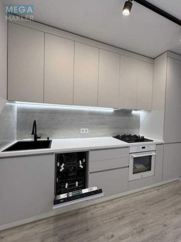 Новобудова, 7 поверхів, <a class="location-link" href="/rovno/" title="Недвижимость Рівне">Рівне</a>, Студентська (изображение 4)