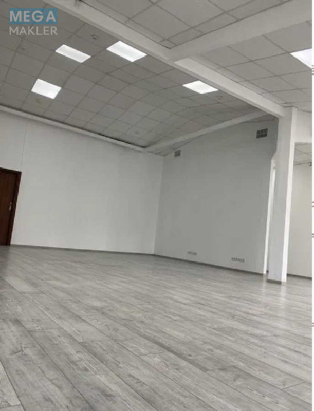 Оренда комерційної нерухомості, 382 кв.м, под офис, <a class="location-link" href="/kiev/" title="Недвижимость Київ">Київ</a>, <a class="location-link" href="/kiev/podolskij/" title="Недвижимость Подільський район">Подільський р-н</a>, Межигорская ул., 87а (изображение 7)