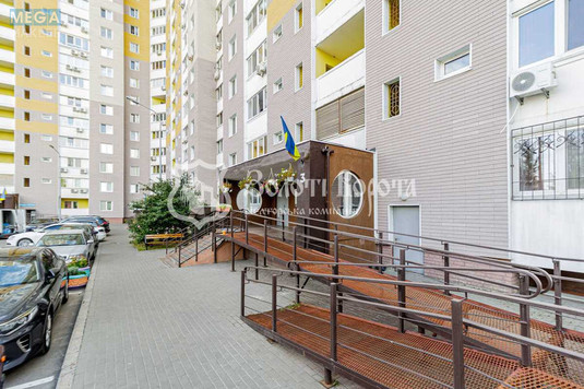 Продаж 3 кімнатної квартири (98,8/53,5/11,5), 10 пов. 25 пов. будинку, <a class="location-link" href="/kiev/" title="Недвижимость Київ">Київ</a>, <a class="location-link" href="/kiev/goloseevskij/" title="Недвижимость Голосіївський район">Голосіївський р-н</a>, Науки просп., 55а (изображение 20)