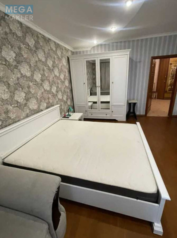 Новобудова, 25 поверхів, <a class="location-link" href="/kiev/" title="Недвижимость Київ">Київ</a>, <a class="location-link" href="/kiev/goloseevskij/" title="Недвижимость Голосіївський район">Голосіївський р-н</a>, Голосеевская пл., 13а (изображение 2)