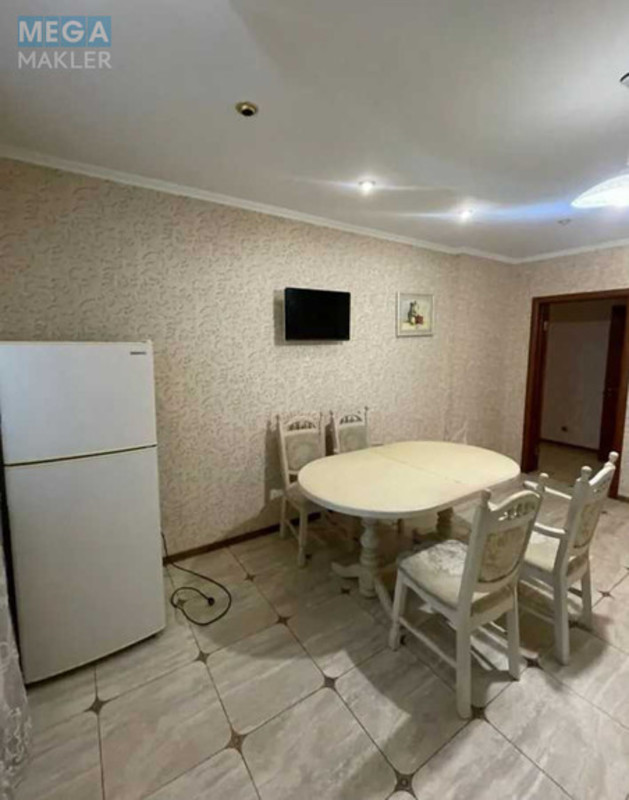 Новобудова, 25 поверхів, <a class="location-link" href="/kiev/" title="Недвижимость Київ">Київ</a>, <a class="location-link" href="/kiev/goloseevskij/" title="Недвижимость Голосіївський район">Голосіївський р-н</a>, Голосеевская пл., 13а (изображение 6)