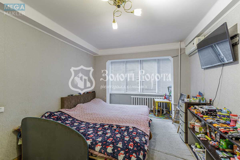 Продаж 2 кімнатної квартири (55/30/8,4), 4 пов. 16 пов. будинку, <a class="location-link" href="/kiev/" title="Недвижимость Київ">Київ</a>, <a class="location-link" href="/kiev/budennovskij/" title="Недвижимость Будённовский район">Будённовский р-н</a>, Академіка Глушкова просп., 49 (изображение 2)