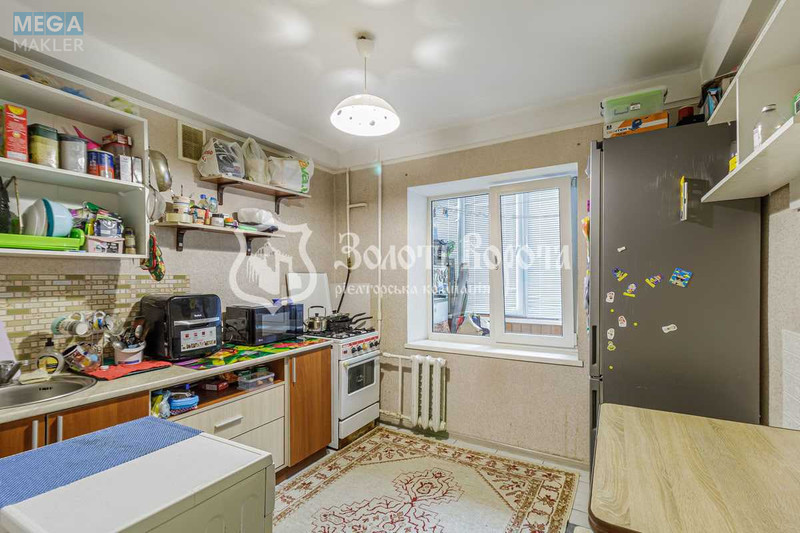 Продаж 2 кімнатної квартири (55/30/8,4), 4 пов. 16 пов. будинку, <a class="location-link" href="/kiev/" title="Недвижимость Київ">Київ</a>, <a class="location-link" href="/kiev/budennovskij/" title="Недвижимость Будённовский район">Будённовский р-н</a>, Академіка Глушкова просп., 49 (изображение 6)