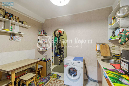 Продаж 2 кімнатної квартири (55/30/8,4), 4 пов. 16 пов. будинку, <a class="location-link" href="/kiev/" title="Недвижимость Київ">Київ</a>, <a class="location-link" href="/kiev/goloseevskij/" title="Недвижимость Голосіївський район">Голосіївський р-н</a>, Академіка Глушкова просп., 49 (изображение 8)