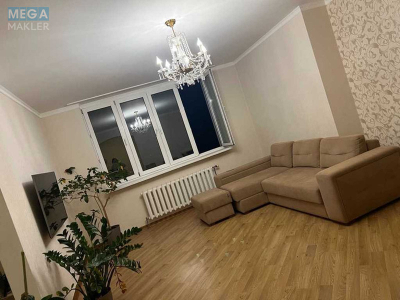 Продаж 3 кімнатної квартири (108/?/16), 28 пов. 35 пов. будинку, <a class="location-link" href="/kiev/" title="Недвижимость Київ">Київ</a>, <a class="location-link" href="/kiev/darnickij/" title="Недвижимость Дарницький район">Дарницький р-н</a>, Срібнокільська вул., 1 (изображение 7)
