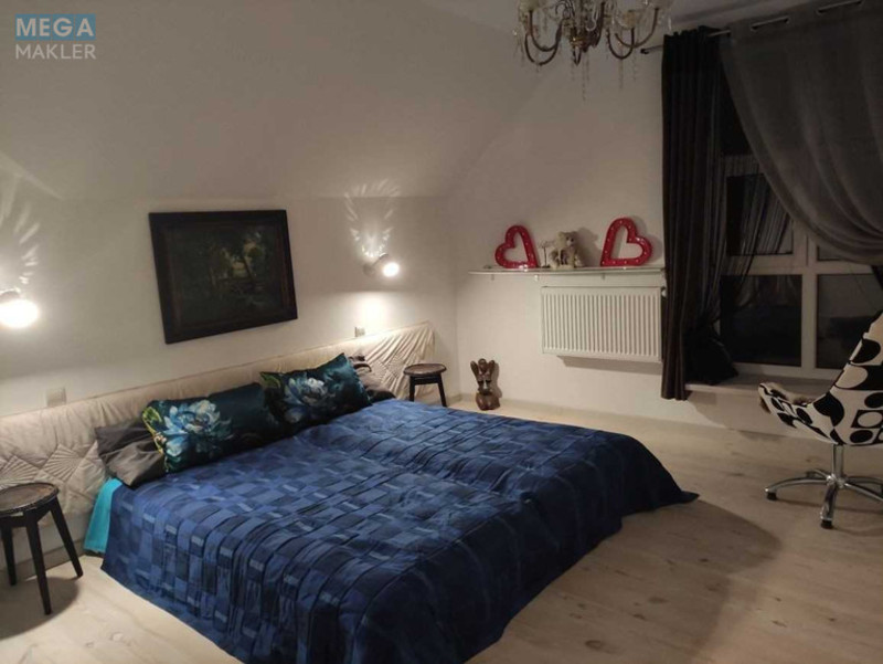 Продаж дома, 2 поверху, 170 кв.м, 4 кімнати, ділянка 5,35 соток, <a class="location-link" href="/rovno/" title="Недвижимость Рівне">Рівне</a>, масив Криниченька (изображение 4)
