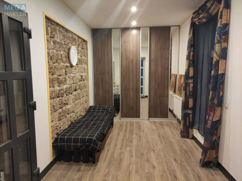 Продаж дома, 2 поверху, 170 кв.м, 4 кімнати, ділянка 5,35 соток, <a class="location-link" href="/rovno/" title="Недвижимость Рівне">Рівне</a>, масив Криниченька (изображение 5)