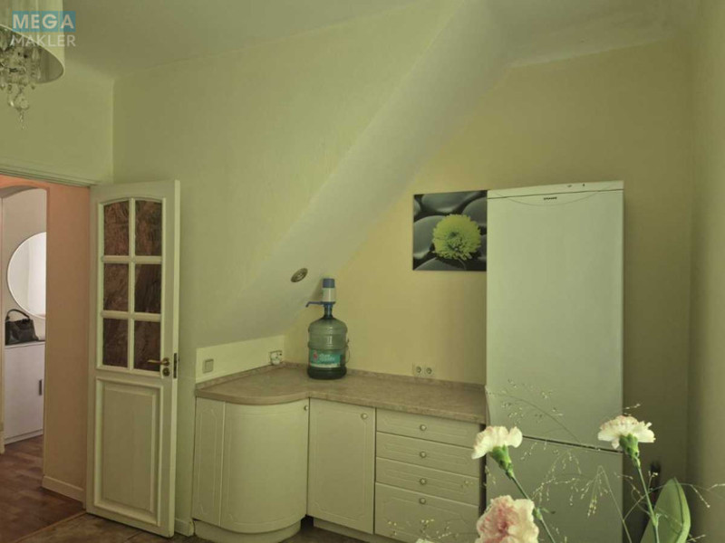 Оренда 2 кімнатної квартири, <a class="location-link" href="/kiev/" title="Недвижимость Київ">Київ</a>, <a class="location-link" href="/kiev/pecherskij/" title="Недвижимость Печерський район">Печерський р-н</a>, Дружби Народів бульв., 18 (изображение 3)