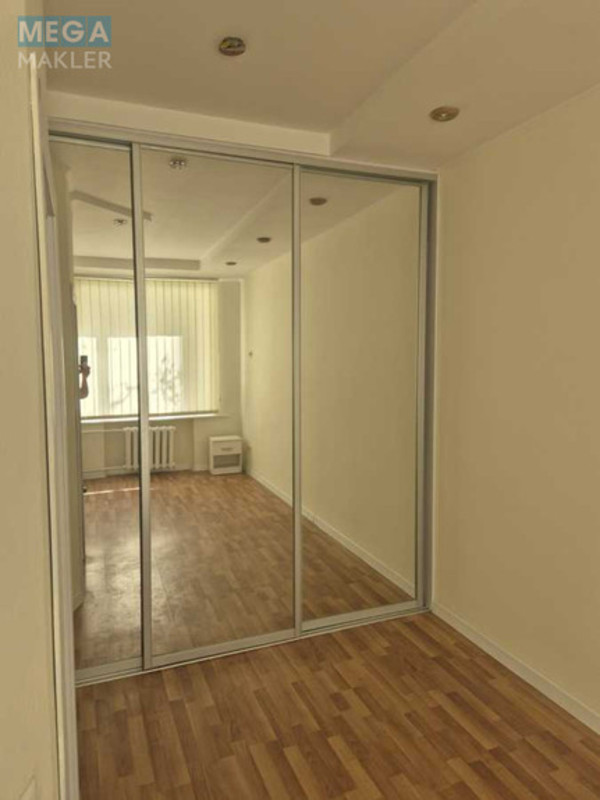Оренда 2 кімнатної квартири, <a class="location-link" href="/kiev/" title="Недвижимость Київ">Київ</a>, <a class="location-link" href="/kiev/pecherskij/" title="Недвижимость Печерський район">Печерський р-н</a>, Дружби Народів бульв., 18 (изображение 17)