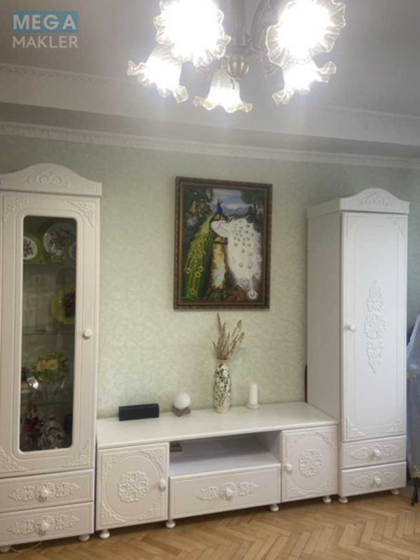 Оренда 2 кімнатної квартири, <a class="location-link" href="/kiev/" title="Недвижимость Київ">Київ</a>, <a class="location-link" href="/kiev/centralno-gorodskoj/" title="Недвижимость Центрально-Городской район">Центрально-Городской р-н</a>, Миколи Матеюка вул., 5 (изображение 2)