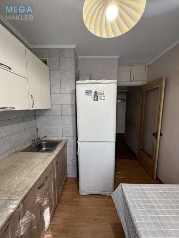 Продаж 2 кімнатної квартири (44/28/6,5), 3 пов. 9 пов. будинку, <a class="location-link" href="/kiev/" title="Недвижимость Київ">Київ</a>, <a class="location-link" href="/kiev/obolonskij/" title="Недвижимость Оболонський район">Оболонський р-н</a>, Героїв Сталінграду просп., 9 (изображение 3)