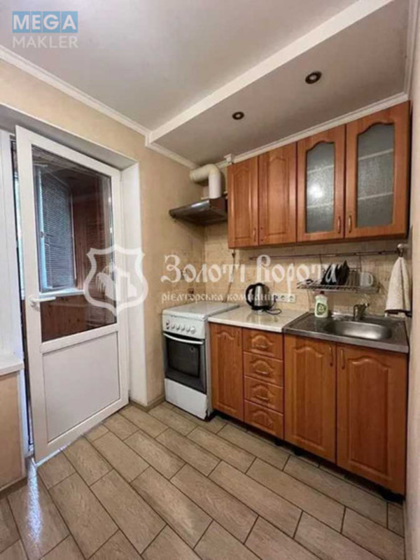 Продаж 1 кімнатної квартири (28,8/13/5,3), 1 пов. 5 пов. будинку, <a class="location-link" href="/kiev/" title="Недвижимость Київ">Київ</a>, <a class="location-link" href="/kiev/svyatoshinskij/" title="Недвижимость Святошинський район">Святошинський р-н</a>, Синьоозерна вул., 6а (изображение 5)
