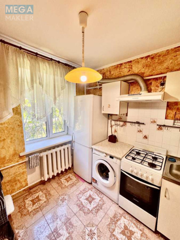 Оренда 1 кімнатної квартири, <a class="location-link" href="/kiev/" title="Недвижимость Київ">Київ</a>, <a class="location-link" href="/kiev/podolskij/" title="Недвижимость Подільський район">Подільський р-н</a>, Вишгородська вул., 46А (изображение 9)