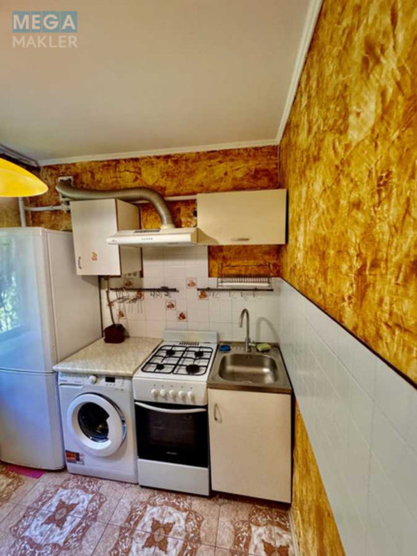 Оренда 1 кімнатної квартири, <a class="location-link" href="/kiev/" title="Недвижимость Київ">Київ</a>, <a class="location-link" href="/kiev/podolskij/" title="Недвижимость Подільський район">Подільський р-н</a>, Вишгородська вул., 46А (изображение 11)