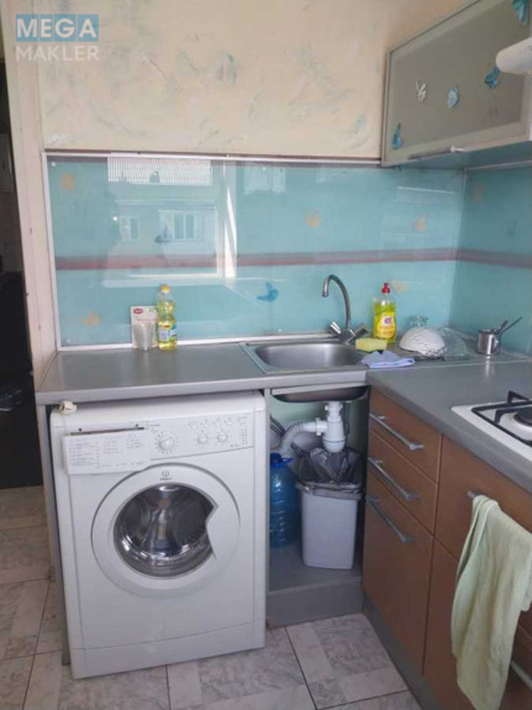 Оренда 1 кімнатної квартири, <a class="location-link" href="/kiev/" title="Недвижимость Київ">Київ</a>, <a class="location-link" href="/kiev/podolskij/" title="Недвижимость Подільський район">Подільський р-н</a>, Межевая ул., 18 (изображение 3)