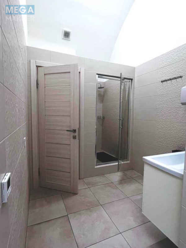 Продаж окремої будівлі/побудови, 7&nbsp;289,70&nbsp;кв.м, <a class="location-link" href="/lviv/" title="Недвижимость Львів">Львів</a>, <a class="location-link" href="/lviv/galickij/" title="Недвижимость Галицький район">Галицький р-н</a>, Грабовського, 11 (изображение 13)