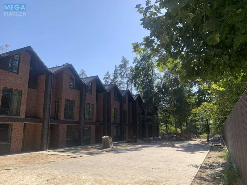 Продаж дома, 3&nbsp;поверху, 179&nbsp;кв.м, 5&nbsp;кімнат, ділянка 1&nbsp;сотка, <a class="location-link" href="/kiev/" title="Недвижимость Київ">Київ</a>, <a class="location-link" href="/kiev/obolonskij/" title="Недвижимость Оболонський район">Оболонський р-н</a>, Лісна вул., 81а (изображение 10)