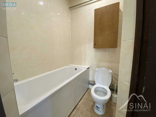 Продаж дома, 2&nbsp;поверху, 219&nbsp;кв.м, 7&nbsp;кімнат, ділянка 22&nbsp;сотки, <a class="location-link" href="/krenichi/" title="Недвижимость Креничі">Креничі</a>, Межигірська (изображение 13)