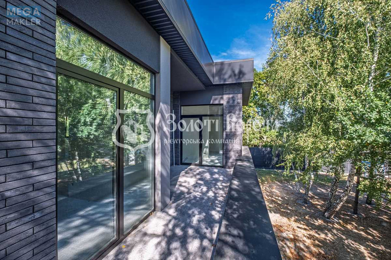 Продаж дома, 2&nbsp;поверху, 270&nbsp;кв.м, 5&nbsp;кімнат, ділянка 18&nbsp;соток, <a class="location-link" href="/plyuty/" title="Недвижимость Плюті">Плюти</a>, Світанкова, 1 (изображение 5)