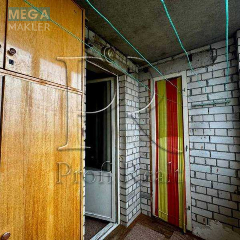 Продаж 1 кімнатної квартири (42/20/10), 13 пов. 16 пов. будинку, <a class="location-link" href="/kiev/" title="Недвижимость Київ">Київ</a>, <a class="location-link" href="/kiev/svyatoshinskij/" title="Недвижимость Святошинський район">Святошинський р-н</a>, Верховинця Василя вулиця, 10 (изображение 6)