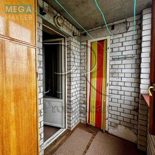 Продаж 1 кімнатної квартири (42/20/10), 13 пов. 16 пов. будинку, <a class="location-link" href="/kiev/" title="Недвижимость Київ">Київ</a>, <a class="location-link" href="/kiev/svyatoshinskij/" title="Недвижимость Святошинський район">Святошинський р-н</a>, Верховинця Василя вулиця, 10 (изображение 7)
