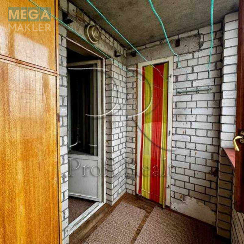 Продаж 1 кімнатної квартири (42/20/10), 13 пов. 16 пов. будинку, <a class="location-link" href="/kiev/" title="Недвижимость Київ">Київ</a>, <a class="location-link" href="/kiev/svyatoshinskij/" title="Недвижимость Святошинський район">Святошинський р-н</a>, Верховинця Василя вулиця, 10 (изображение 7)