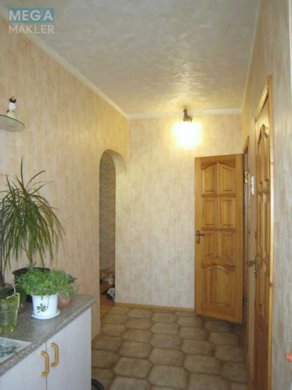 Оренда 3 кімнатної квартири, <a class="location-link" href="/kiev/" title="Недвижимость Київ">Київ</a>, <a class="location-link" href="/kiev/desnyanskij/" title="Недвижимость Деснянський район">Деснянський р-н</a>, Вікентія Беретті вул., 6 (изображение 4)