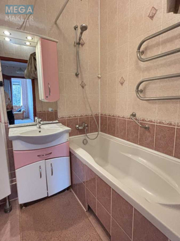 Продаж 2 кімнатної квартири (66/?/?), 4 пов. 5 пов. будинку, <a class="location-link" href="/kiev/" title="Недвижимость Київ">Київ</a>, <a class="location-link" href="/kiev/goloseevskij/" title="Недвижимость Голосіївський район">Голосіївський р-н</a>, Михайла Ломоносова вул., 79 (изображение 8)