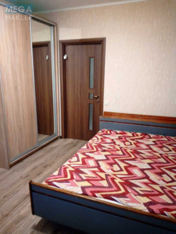 Оренда 2 кімнатної квартири, <a class="location-link" href="/kiev/" title="Недвижимость Київ">Київ</a>, <a class="location-link" href="/kiev/svyatoshinskij/" title="Недвижимость Святошинський район">Святошинський р-н</a>, Василия Стуса ул., 26 (изображение 2)
