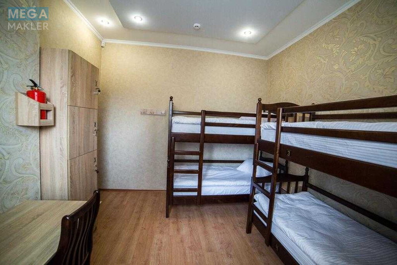 Продаж комерційної нерухомості, 667&nbsp;кв.м, <a class="location-link" href="/kharkov/" title="Недвижимость Харків">Харків</a>, <a class="location-link" href="/kharkov/ordzhonikidzevskij/" title="Недвижимость Індустріальний (Орджонікідзевський) район">Індустріальний (Орджонікідзевський) р-н</a>, Героїв Харкова, 1 (изображение 3)