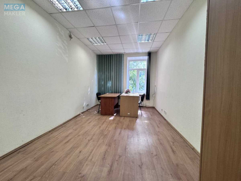 Оренда комерційної нерухомості, 17,70 кв.м, под офис, <a class="location-link" href="/kiev/" title="Недвижимость Київ">Київ</a>, <a class="location-link" href="/kiev/shevchenkovskij/" title="Недвижимость Шевченківський район">Шевченківський р-н</a>, Львовская пл. (изображение 5)