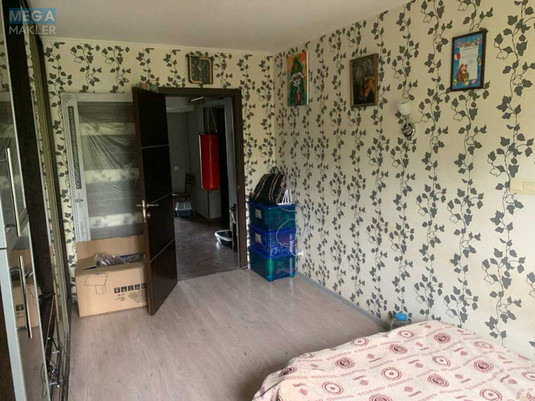 Продаж 3 кімнатної квартири (71/41/8), 3 пов. 10 пов. будинку, <a class="location-link" href="/kiev/" title="Недвижимость Київ">Київ</a>, <a class="location-link" href="/kiev/svyatoshinskij/" title="Недвижимость Святошинський район">Святошинський р-н</a>, Академіка Єфремова вул., 7 (изображение 4)