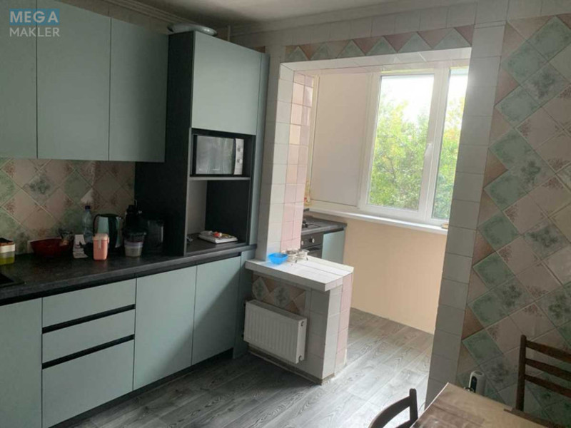 Продаж 3 кімнатної квартири (71/41/8), 3 пов. 10 пов. будинку, <a class="location-link" href="/kiev/" title="Недвижимость Київ">Київ</a>, <a class="location-link" href="/kiev/svyatoshinskij/" title="Недвижимость Святошинський район">Святошинський р-н</a>, Академіка Єфремова вул., 7 (изображение 6)