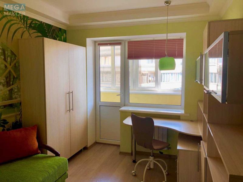 Оренда 3 кімнатної квартири, <a class="location-link" href="/kiev/" title="Недвижимость Київ">Київ</a>, <a class="location-link" href="/kiev/shevchenkovskij/" title="Недвижимость Шевченківський район">Шевченківський р-н</a>, Брест-Литовский пер., 6/10 (изображение 2)