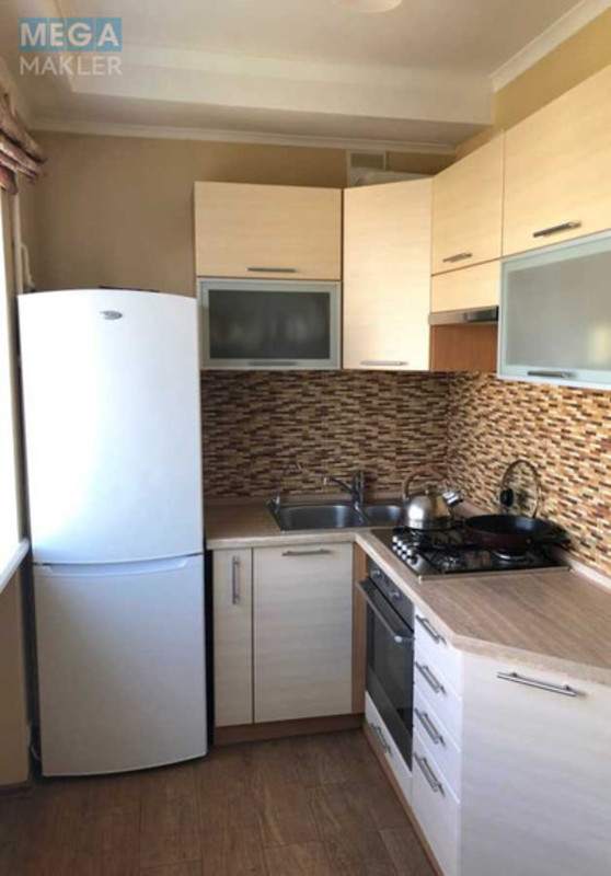 Оренда 3 кімнатної квартири, <a class="location-link" href="/kiev/" title="Недвижимость Київ">Київ</a>, <a class="location-link" href="/kiev/shevchenkovskij/" title="Недвижимость Шевченківський район">Шевченківський р-н</a>, Брест-Литовский пер., 6/10 (изображение 10)