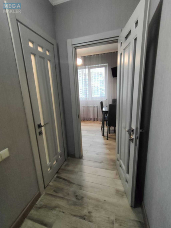 Продаж 3 кімнатної квартири (73/42/8,4), 12 пов. 18 пов. будинку, <a class="location-link" href="/kiev/" title="Недвижимость Київ">Київ</a>, <a class="location-link" href="/kiev/goloseevskij/" title="Недвижимость Голосіївський район">Голосіївський р-н</a>, Академіка Заболотного вул., 28 (изображение 4)