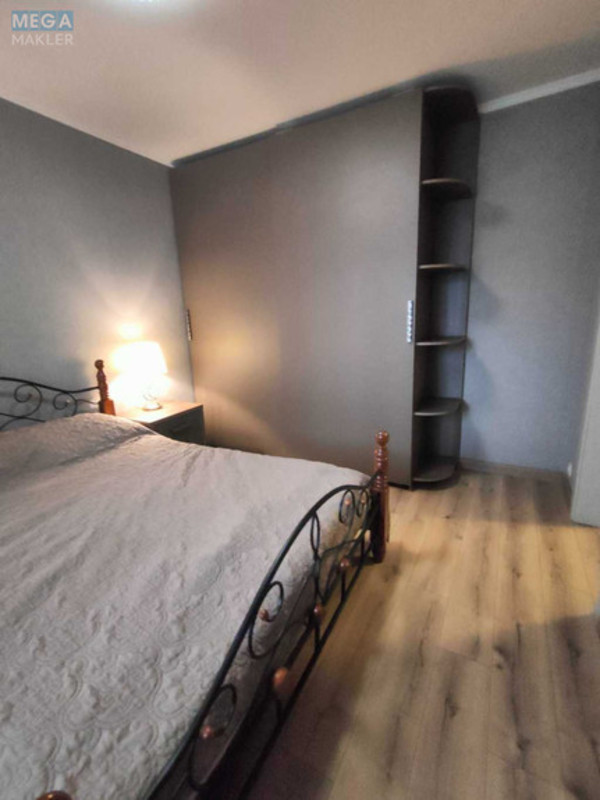 Продаж 3 кімнатної квартири (73/42/8,4), 12 пов. 18 пов. будинку, <a class="location-link" href="/kiev/" title="Недвижимость Київ">Київ</a>, <a class="location-link" href="/kiev/goloseevskij/" title="Недвижимость Голосіївський район">Голосіївський р-н</a>, Академіка Заболотного вул., 28 (изображение 9)