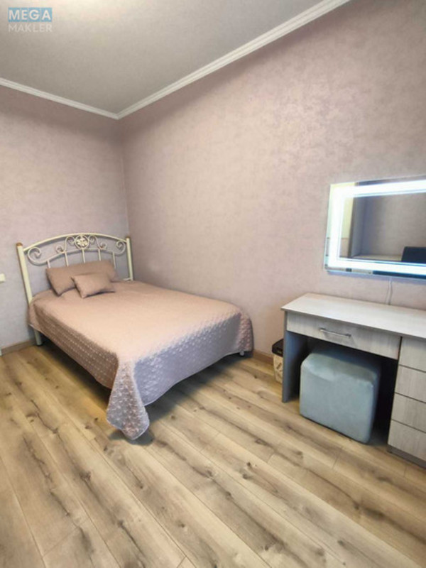 Продаж 3 кімнатної квартири (73/42/8,4), 12 пов. 18 пов. будинку, <a class="location-link" href="/kiev/" title="Недвижимость Київ">Київ</a>, <a class="location-link" href="/kiev/goloseevskij/" title="Недвижимость Голосіївський район">Голосіївський р-н</a>, Академіка Заболотного вул., 28 (изображение 13)